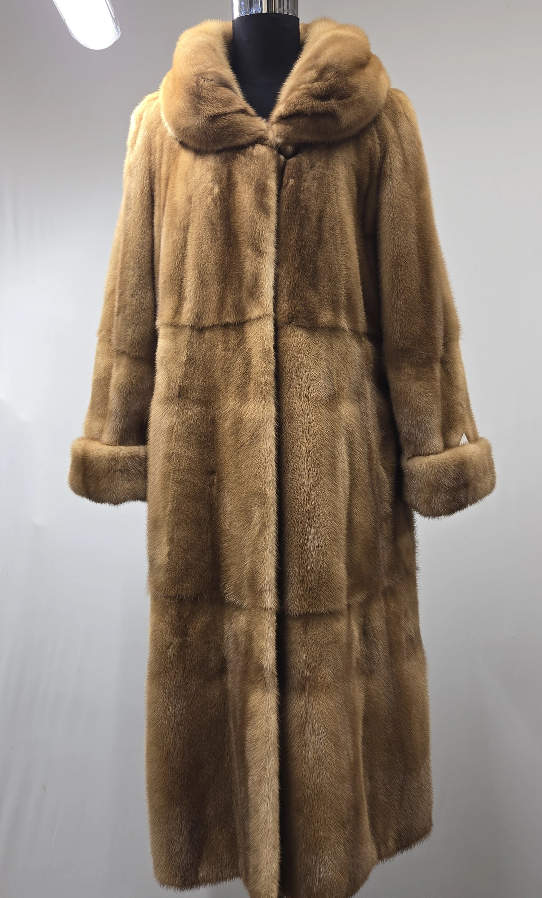 MANTEAU MAXI VISON PLEINE PEAU
